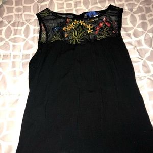 Black tank top!